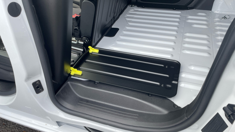 Vauxhall Combo Cargo Combo Diesel 1.5 Turbo D 100ps Pro H1 Van